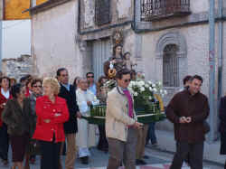procesion_encuentro_2010 (11).jpg (110914 bytes)