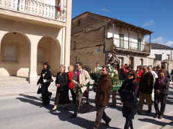 procesion_encuentro_2010 (13).jpg (115992 bytes)