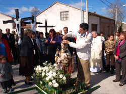 procesion_encuentro_2010 (3).jpg (129819 bytes)