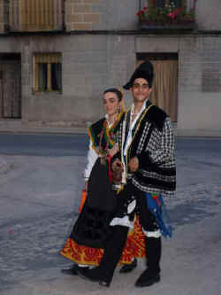 Festival de ajo 2010 (24).jpg (39432 bytes)