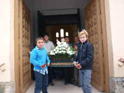 procesion_del_encuentro_2011 (1).jpg (74646 bytes)