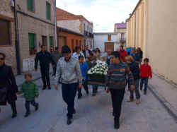 procesion_del_encuentro_2011 (2).jpg (96831 bytes)