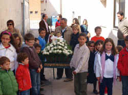 procesion_del_encuentro_2011 (3).jpg (87717 bytes)