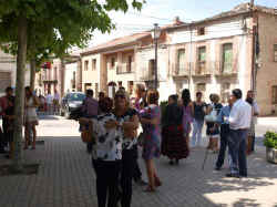 Dia-cruz-2011 (24).jpg (102672 bytes)