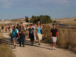 Marcha a pie 2011 (29).jpg (100510 bytes)