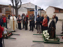 procesion_encuentro-2013 (11).JPG (117710 bytes)