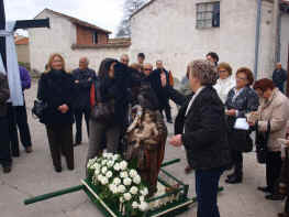 procesion_encuentro-2013 (14).JPG (117399 bytes)