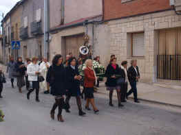 procesion_encuentro-2013 (24).JPG (107866 bytes)