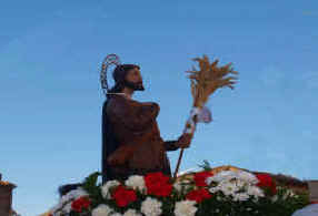 FESTIVIDAD Y PROCESIN DE SAN ISIDRO 2015