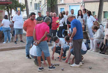 LA PETANCA DE VALLELADO.  QUE BUEN ROLLO!!